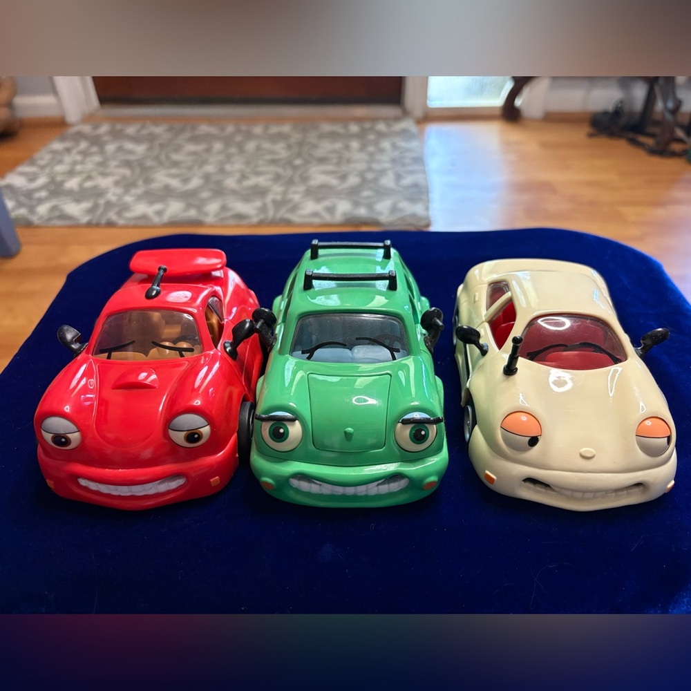 🔥The 1st 3-Vintage 1996 Chevron Cars:Sam Sedan, Wendy Wagon, & Tony Turbo NIB - Picture 13 of 16